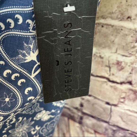 Steve’s Jeans Blue Floral Button Short Sleeve Shirt - Picture 5 of 12